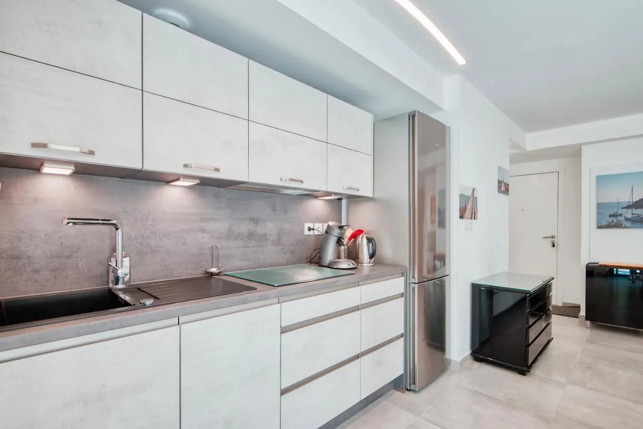 O Fil De L'Eau - Appartement Standing Vue Mer A08 T2 Bandol 0*,